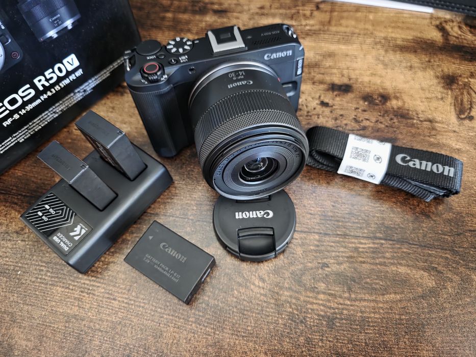 Canon R50V - НОВ + 18 месеца гаранция
