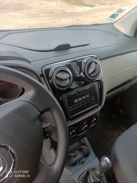 Vând Dacia lodgy