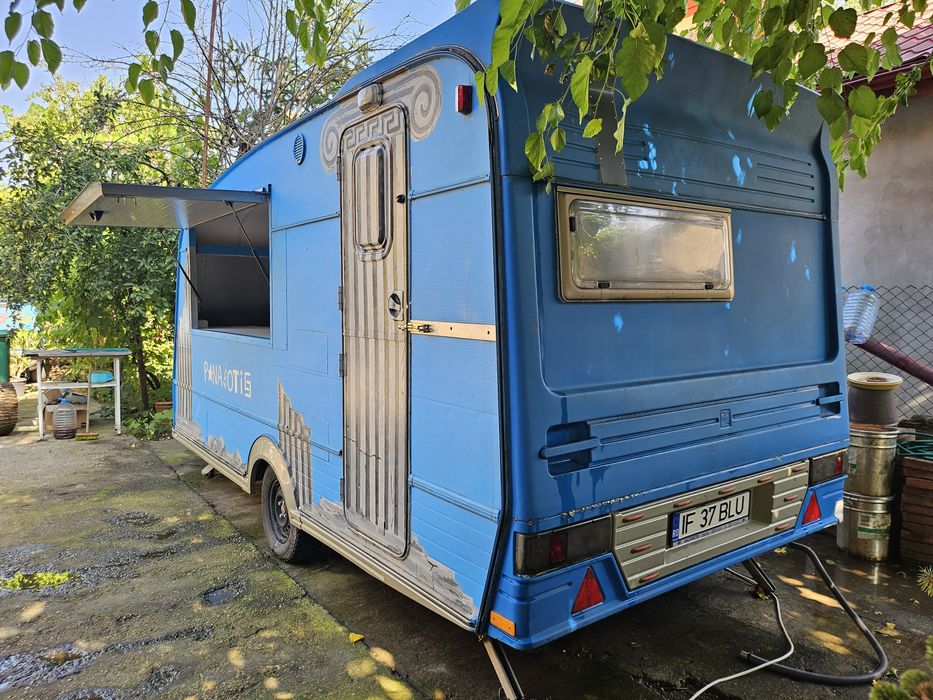 Rulota comerciala (fast food) de inchiriat