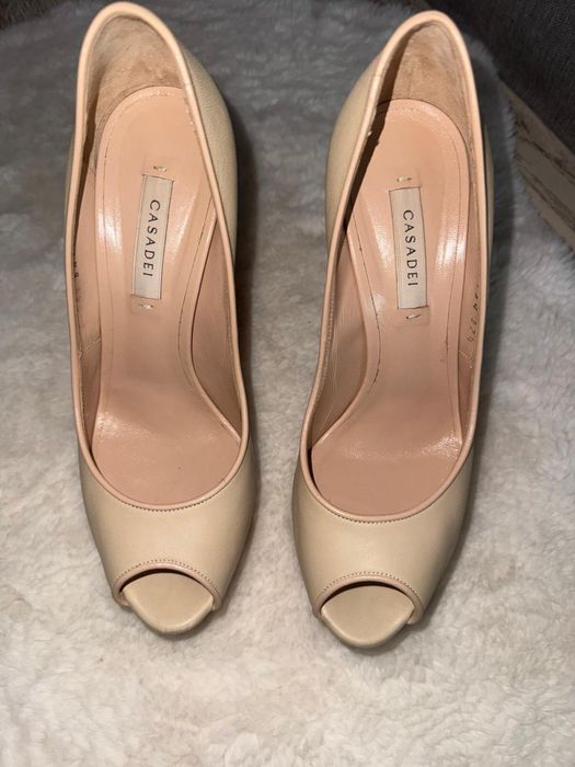 Обувки с висок ток Casadei