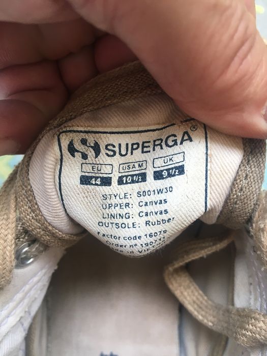 Марстонки Jack Wolfskin, Асикс, Superga, кожени обувки Derimid