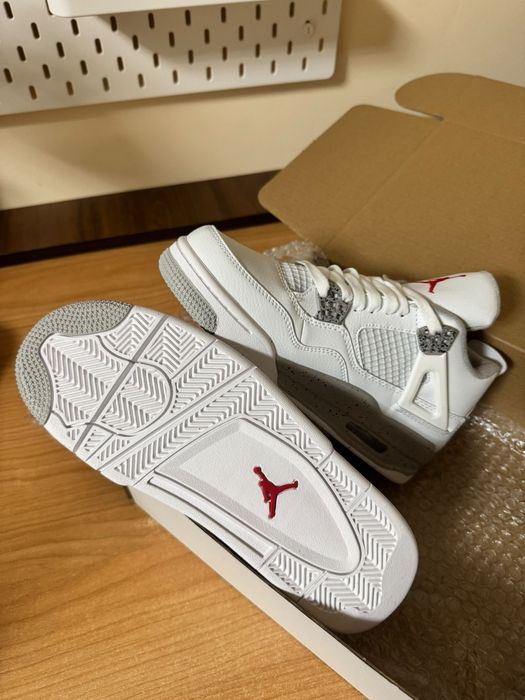 Air Jordan 4 White Oreo 40