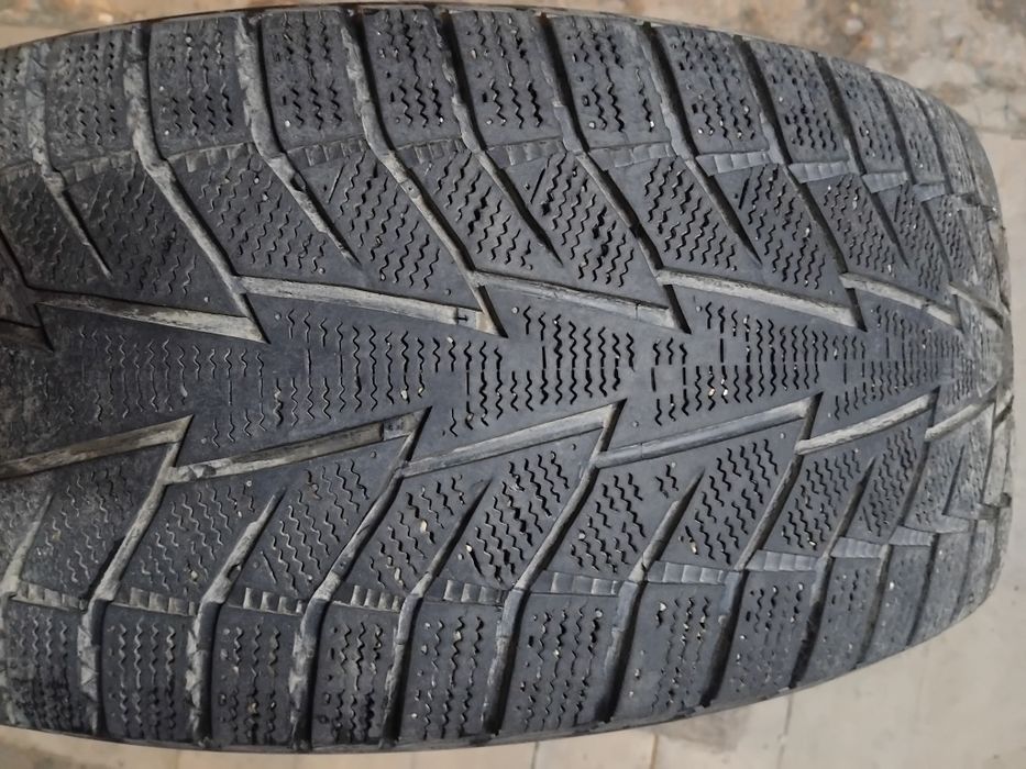 Покрышки 245.45.р19