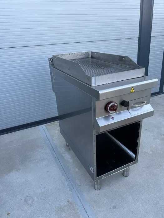 Gratar gaz linia 700 striat - Italia - 8 KW - termostat - suport inox