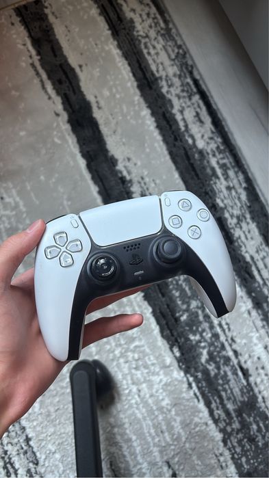 Ps5 играми  2 джостик