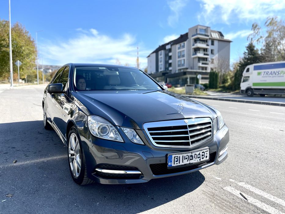 Mercedes-Benz E 350 / КУПЕНА НОВА в  БЪЛГАРИЯ