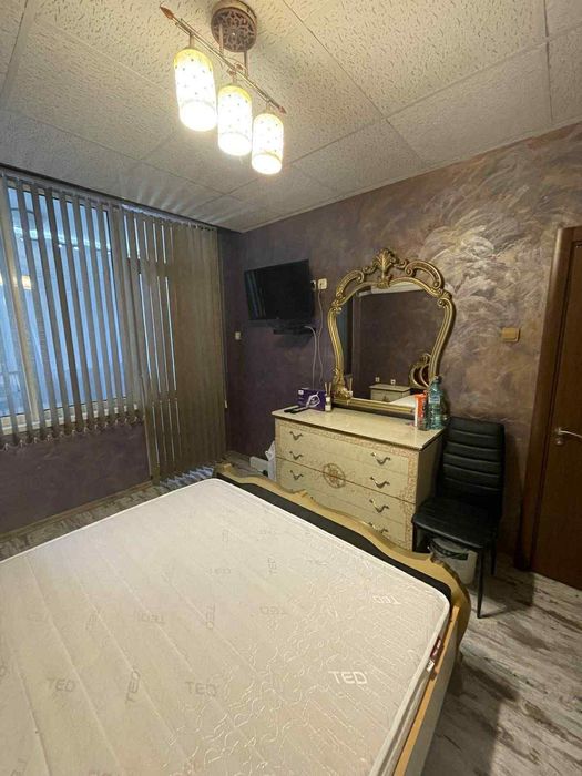 Дава се под наем Тристаен апартамент в Бургас, Братя Миладинови - 100 кв.м за 816 € - Снимка #2