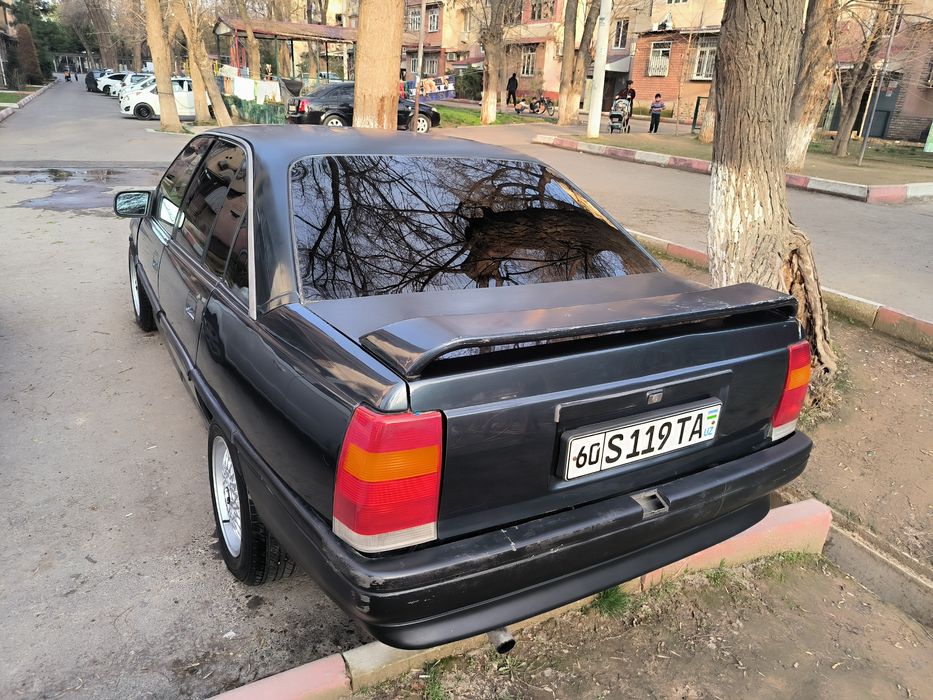 Opel omega A 1987 Gaz/Benzin (Metan)