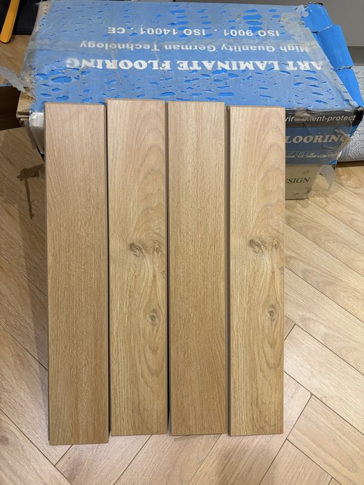 Продам ламинат английская елочка
