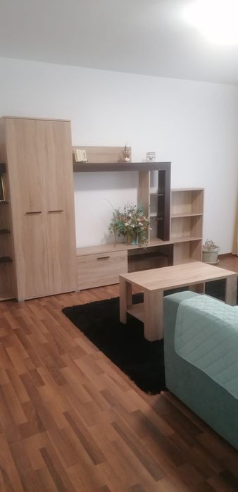 Apartament de închiriat