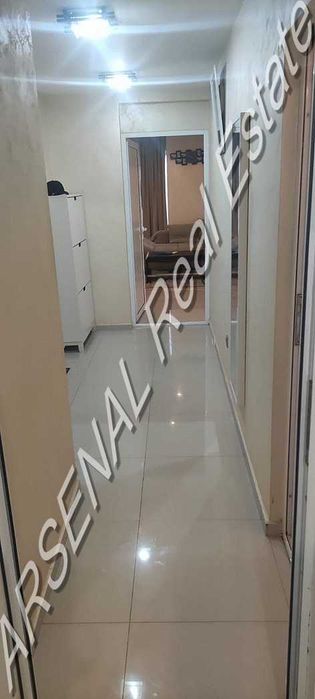 Дава се под наем Тристаен апартамент в София, Горна баня - 140 кв.м за 765 € - Снимка #2