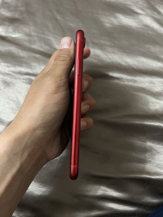 Продам Iphone XR 64gb