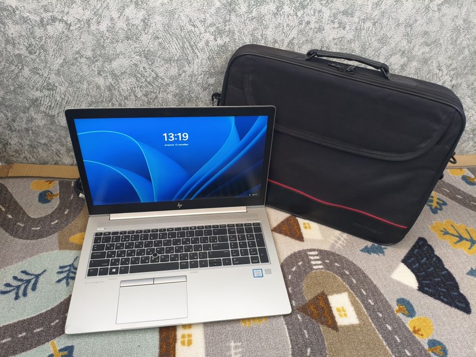 HP  — i5, 8GB RAM, SSD 256GB, сумка в подарок