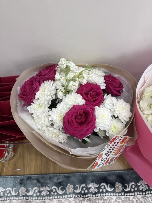 Гүлдер Сатылады!