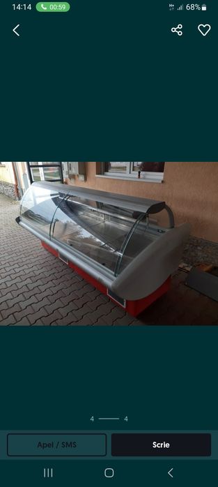 Vând vitrina frigorifica