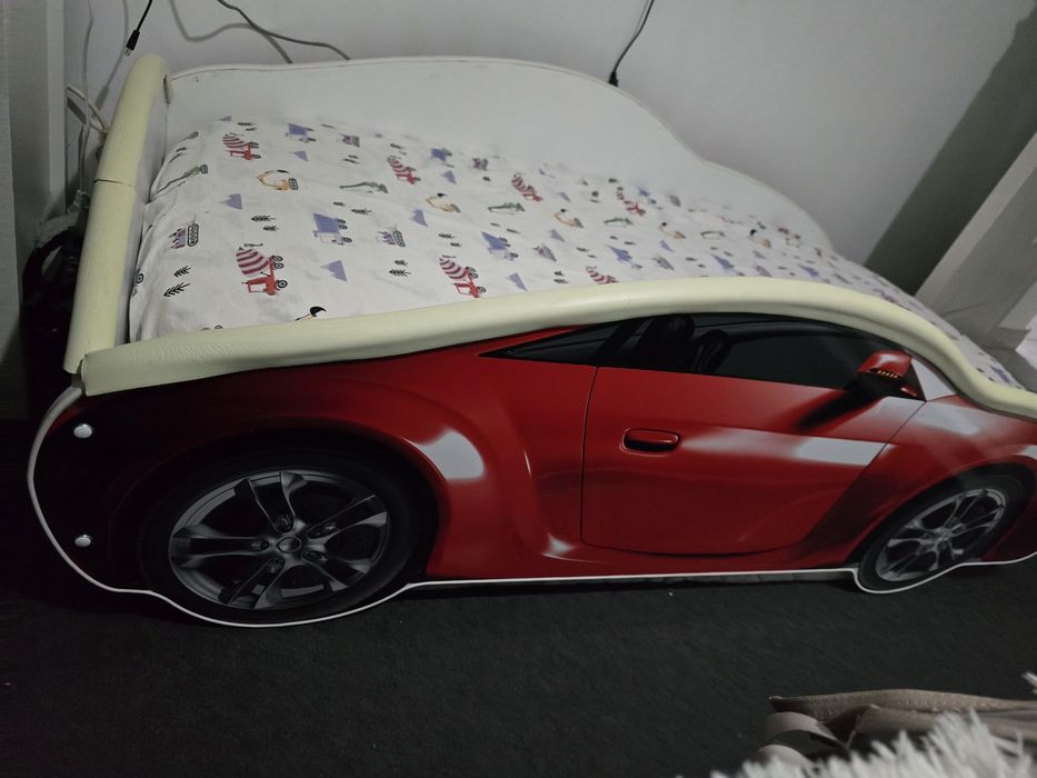 Pat masinuta  cu saltea