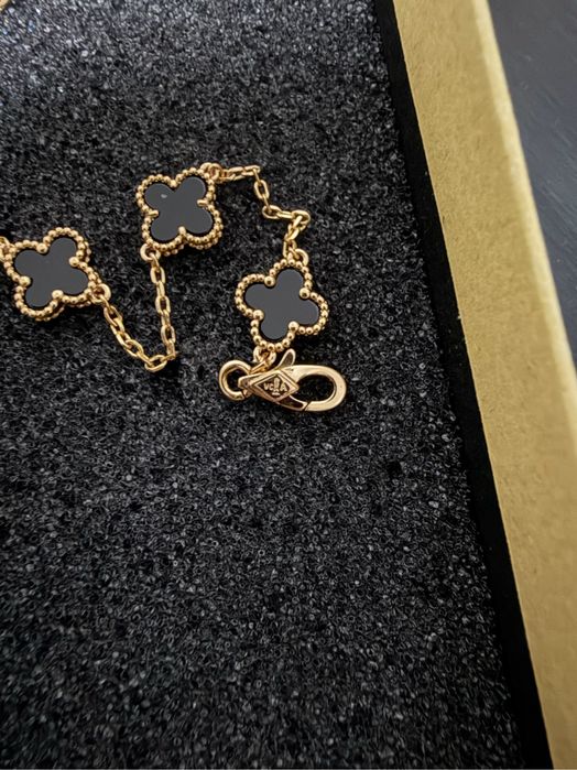 Van Cleef Гривна Розово злато