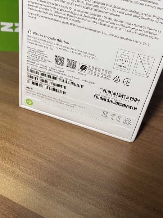 iPhone 15 • 128 GB • Black