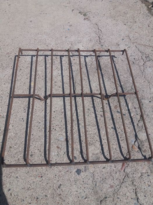 Продается решетка для газплиты.