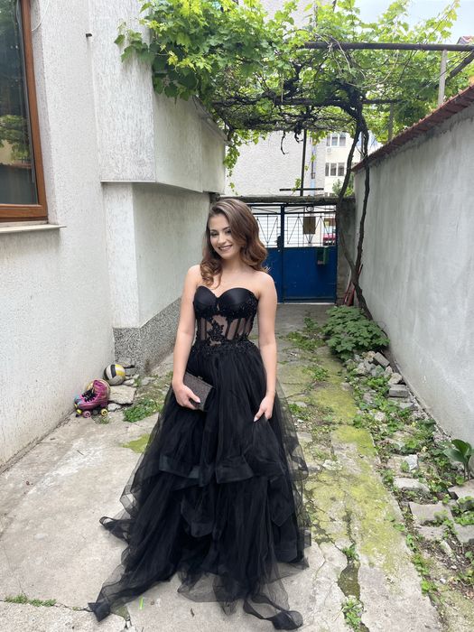 Бална рокля, в добро състояние