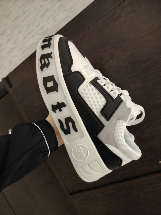 Продам новые кеды унисекс 39