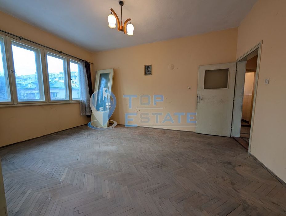 Продава се Многостаен апартамент в Горна Оряховица - 105 кв.м за 452 €/кв.м - Снимка #2