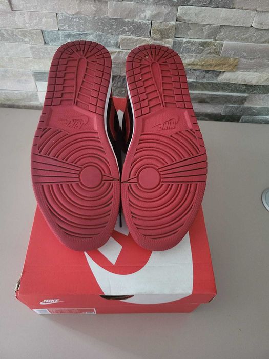 Adidasi Jordan 1 Low Reverse Bred