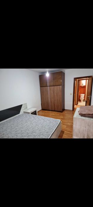 Дава се под наем Тристаен апартамент в Разград, Център - 95 кв.м за 348.84 € - Снимка #18