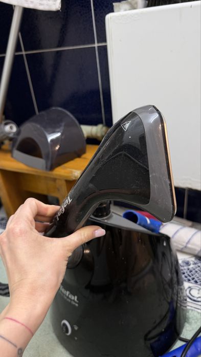 Вертикальный отпариватель tefal