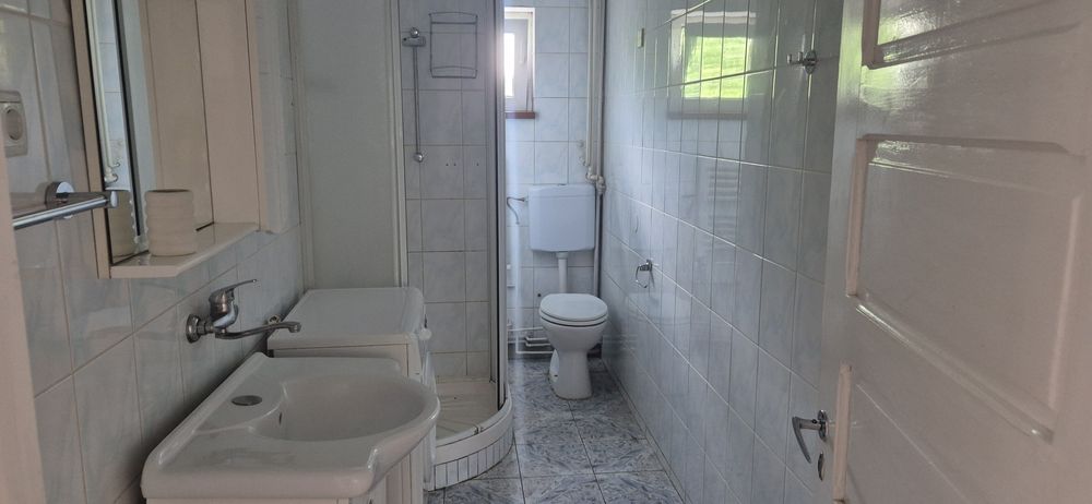 Apartament 3 camere de inchiriat in Cornu