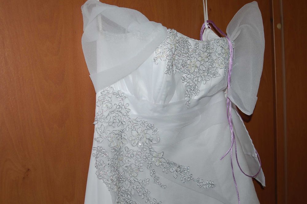 Булчинска рокля, по поръчка от Асеновград, много добро състояние