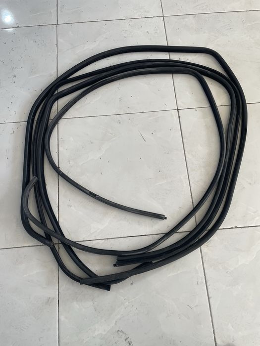 Уплотнительная резика салона бмв е39 дверная