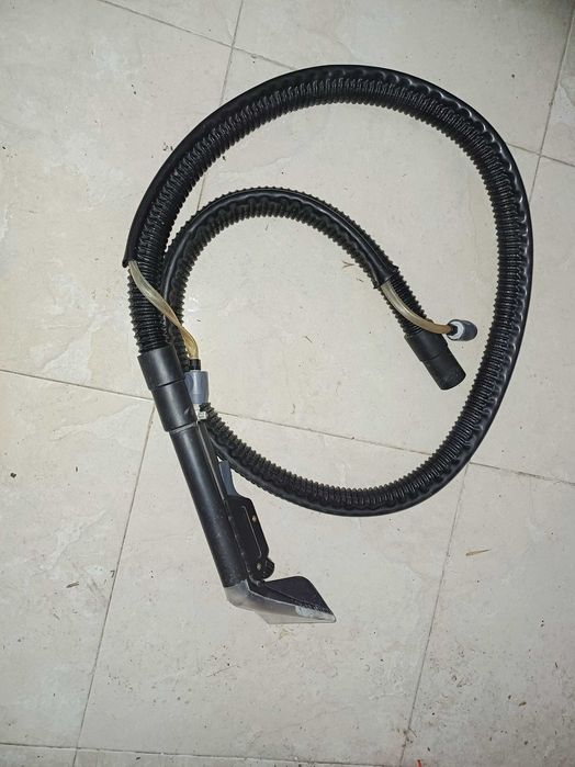 Професионална машина за пране Karcher Puzzi