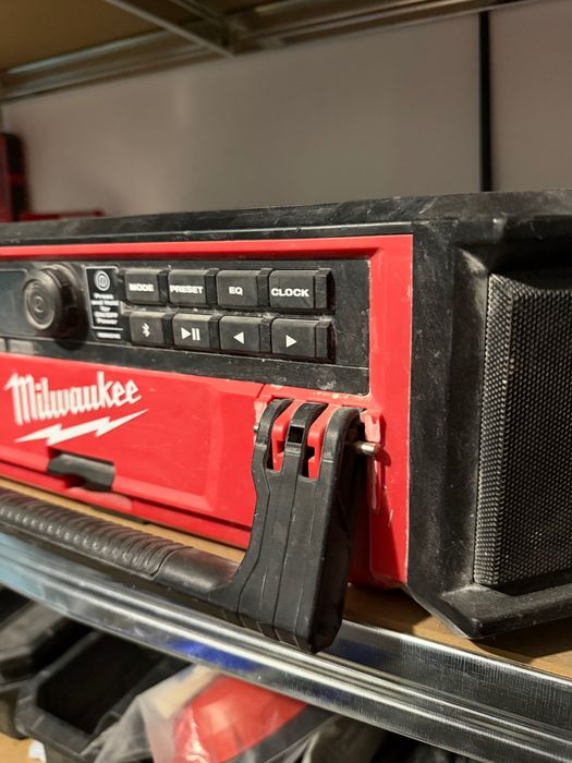 Milwaukee M18 packout Radio
