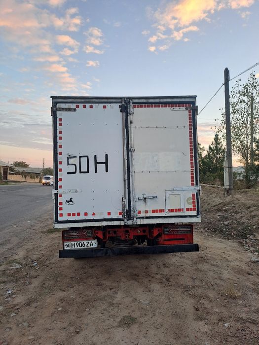 Мерседес гигант срочна сотилади