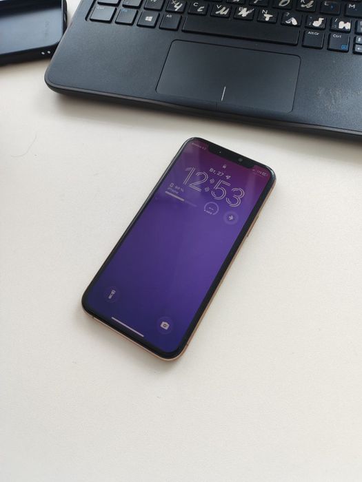 Айфон 11про акб 100%