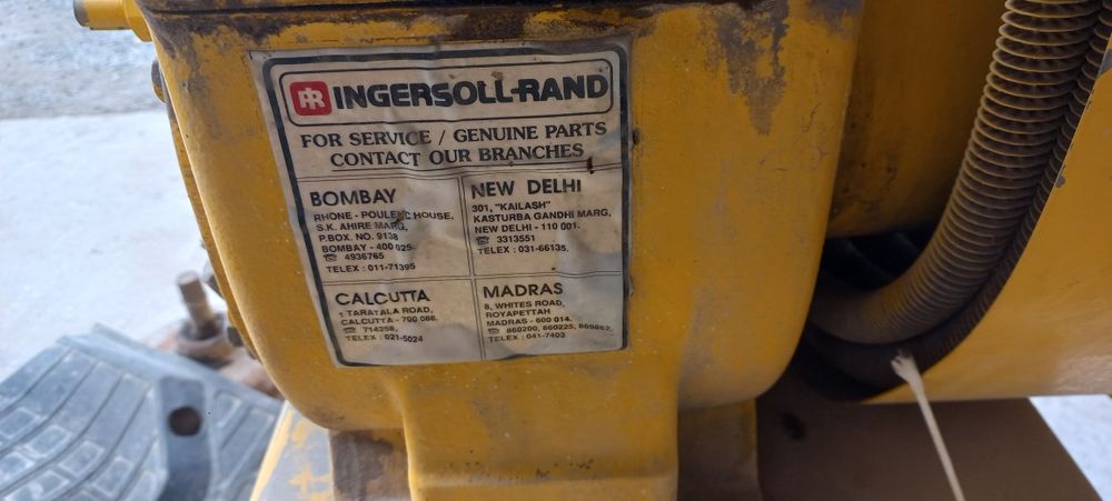 Компрессор сотилади