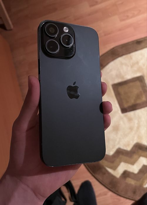 Iphone 16 pro max placa defecta