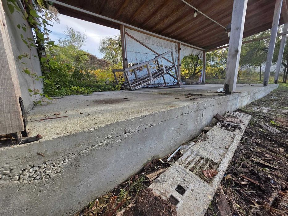 Продава се парцел