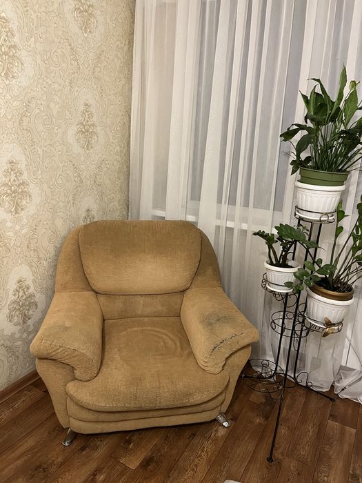 Продам два кресло