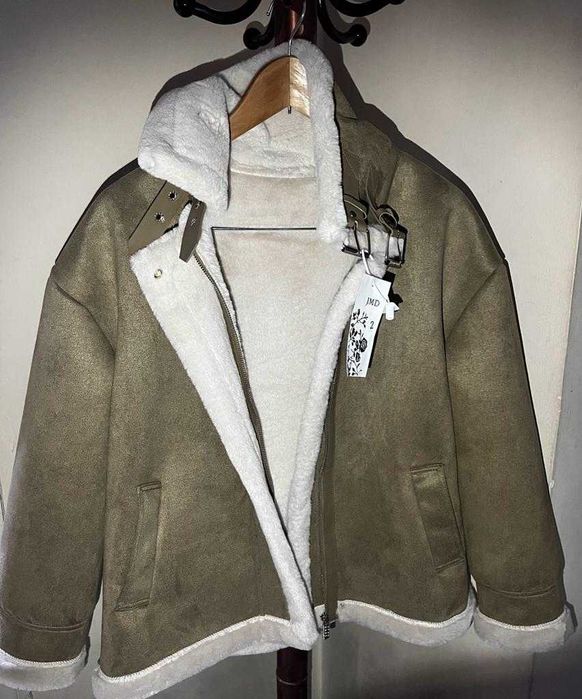 Продам новый куртку !!!