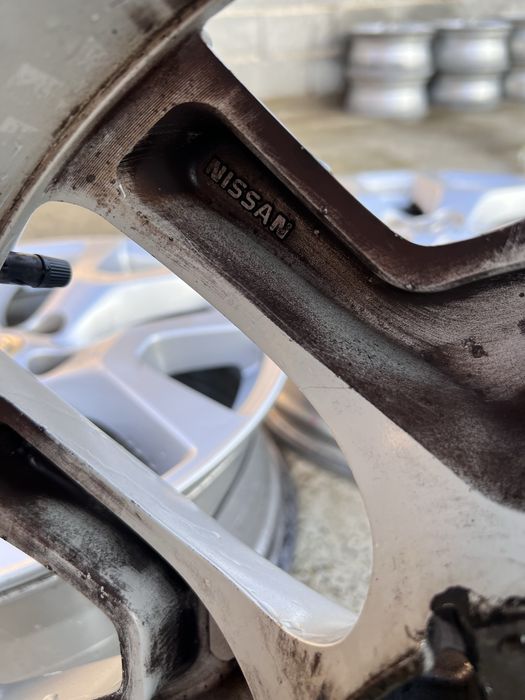 18 цола Nissan X-Trail