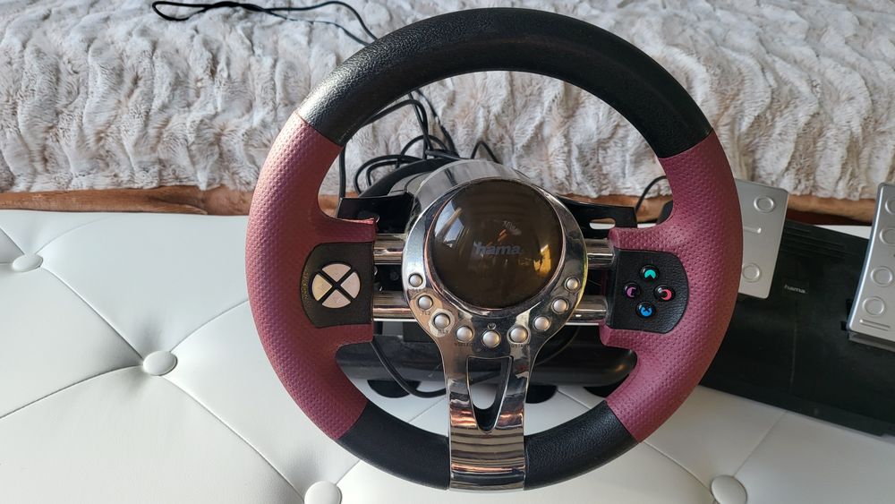 Нов Геймърски Волан с педали Hama за playstation 3 PC компютър