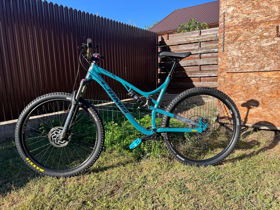 Vând Bicicleta MTB