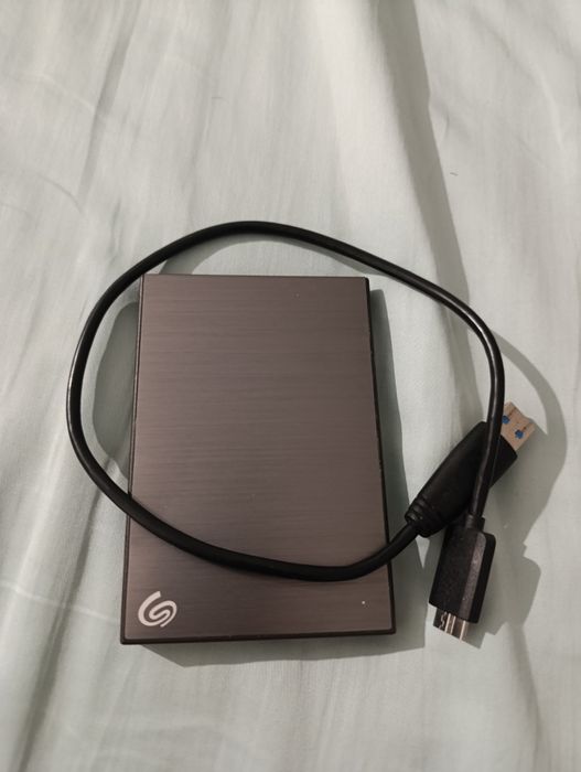 Продам внешний жёсткий диск Seagate объемом 1тб USB 3,0