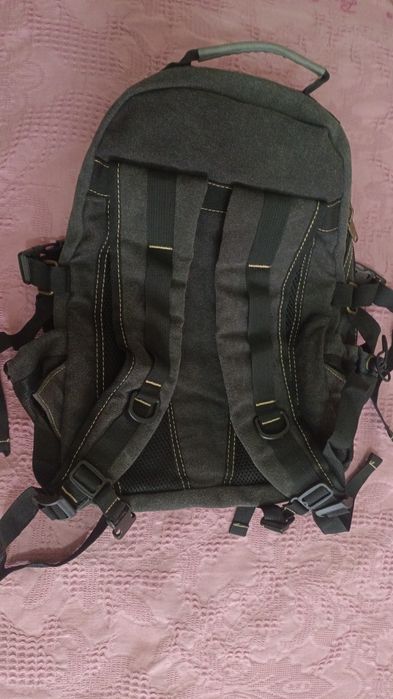 Продам рюкзак школьный