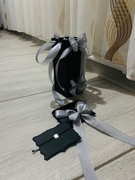 Brățară cu șnur negru