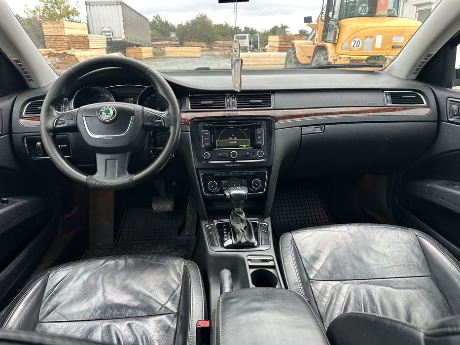 SKODA Superb 2010 — imagine 5