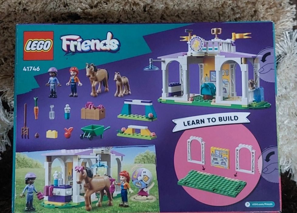 Lego Friends Nou- Dresajul cailor (41746)