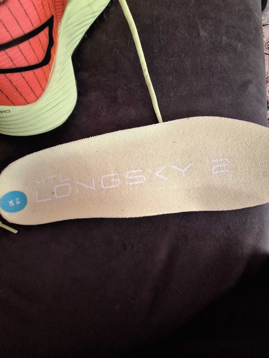 Продавам Маратонки MERRELL